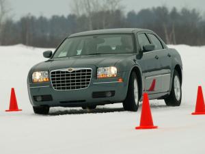 Chrysler 300C 2004 года